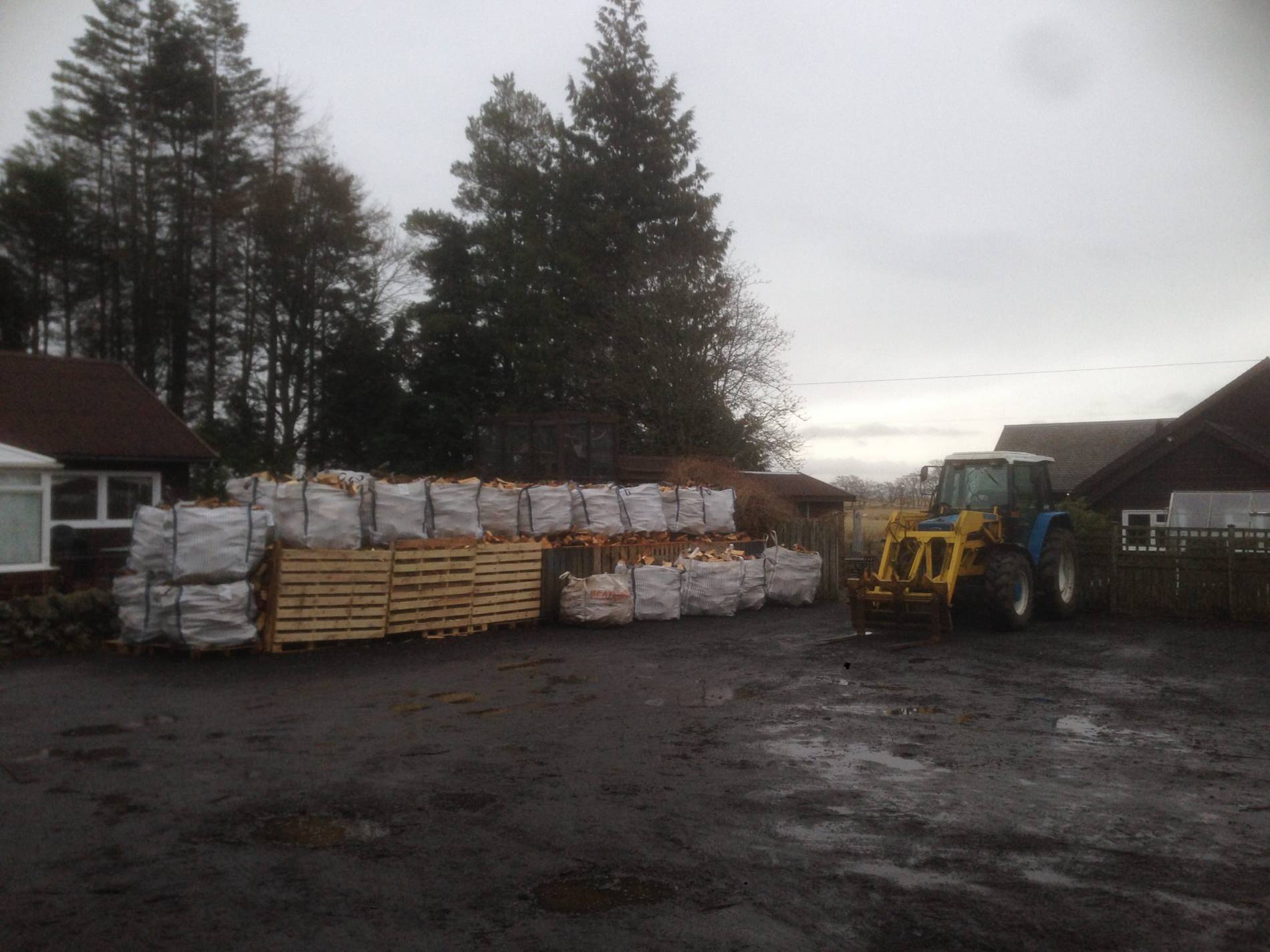 Kiln dried logs Edinburgh Firewood for wood burners